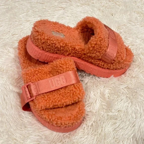 Women's UGG Fluffita Coral Sheepskin Platform Sherpa Sandals LIKE NEW size 6 - Picture 11 of 11